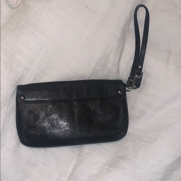 Coach clutch - Picture 2 of 3